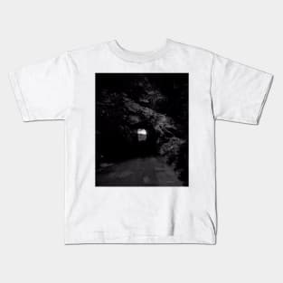 Mammoth Cave - Black and White Kids T-Shirt